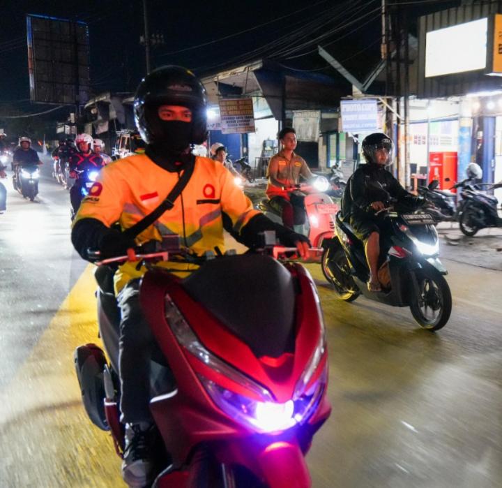 Fenomena Pengendara Muda dan Distraksi Gadget di Jalan Raya